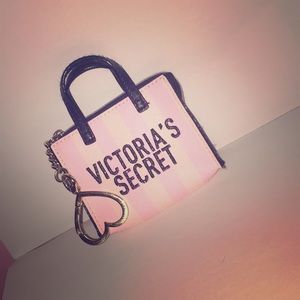 Small Victoria secret bag (not life size,small)💕